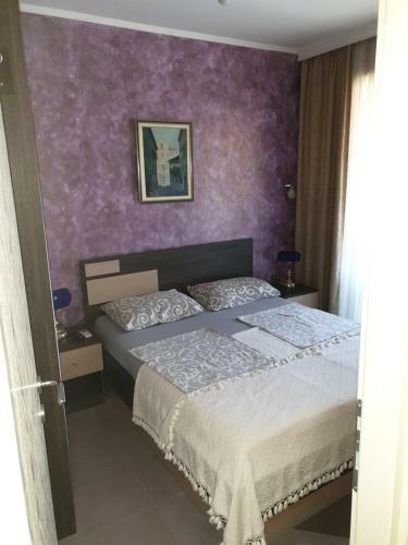 "lux Apartmani M-mili?"