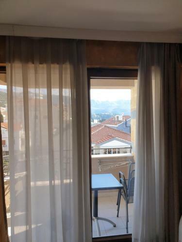 "lux Apartmani M-mili?"