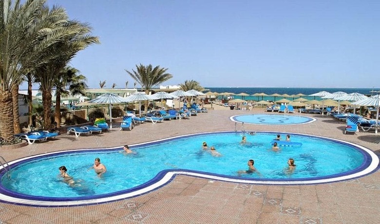 Hotel Triton Empire Beach Resort