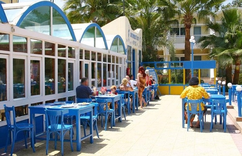 Hotel Triton Empire Beach Resort