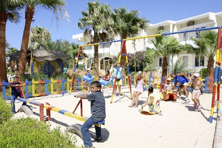Hotel Triton Empire Beach Resort