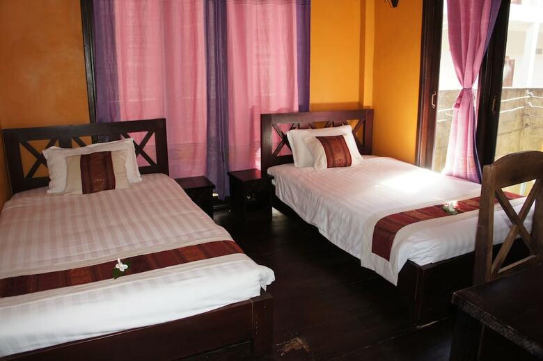 Hotel Villa Vang Vieng Riverside