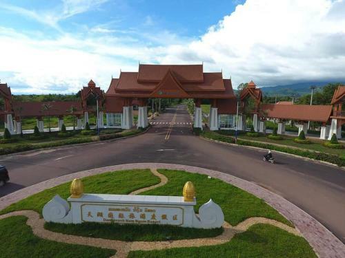 Hotel Dansavanh Namngum Resort