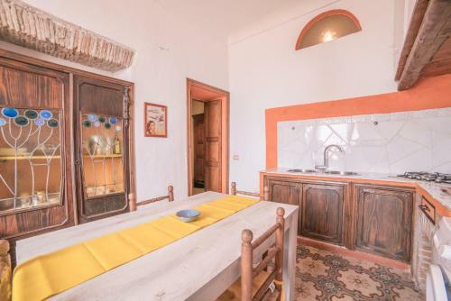 Apartamento Appartamento Genovesi . Intero Apt . Wifi . AC