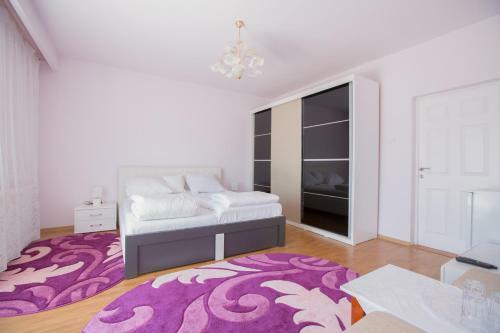 Hostal Pensiunea Ovy & Dya