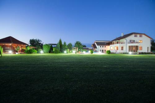Hostal Pensiunea Ovy & Dya