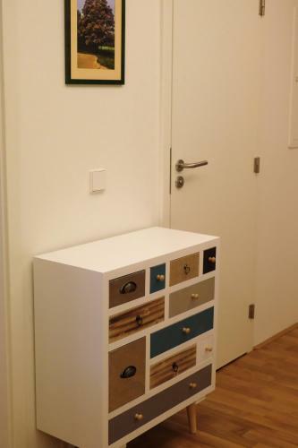 Kolonada Luxury 3 Bedroom Apartment Manes