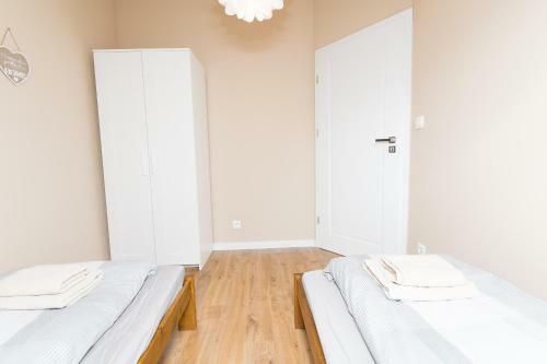 Yellow Apartment Old Town Air Condition P4you Pl