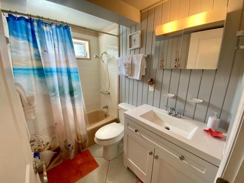 120 Bahia Via - Downstairs