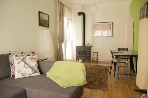 Alexandros Cozy Apartment