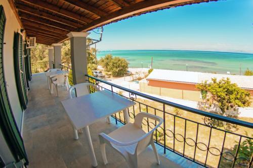 Marabu Seaview Apartments