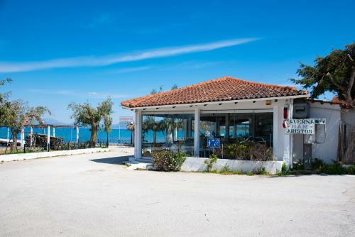 Marabu Seaview Apartments