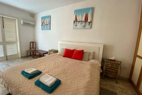 Amazing Sea View Sea Front 3 Bedroom Apartment