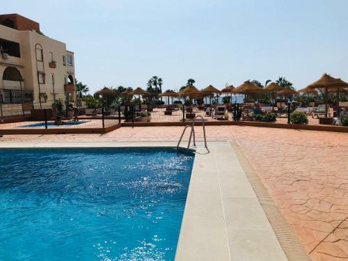 Apartamentos Sol Y Playa Almu��car