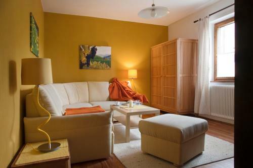Hostal Weingut Tauss