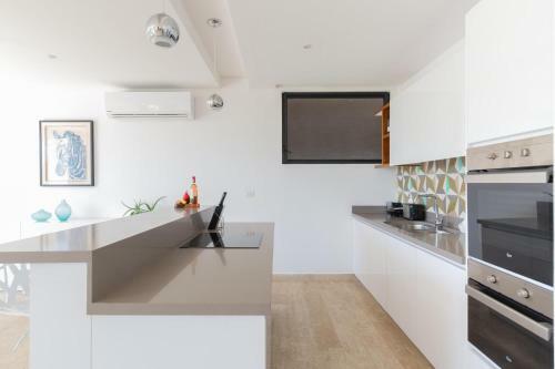 B�ak- Central Park Phc- 3 Bed Penthouse Private Rooftop Pool Gym Spa