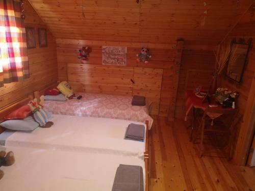 Wooden House With Private Pool