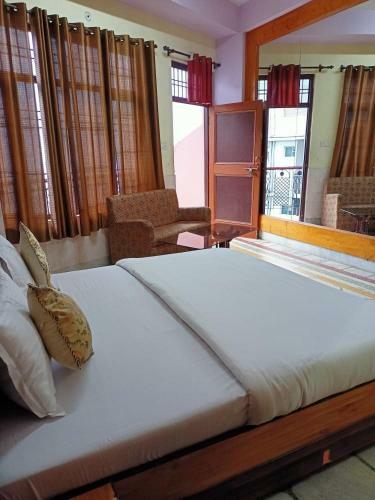 Hotel Himalyan Paradise