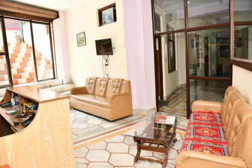 Hotel Himalyan Paradise