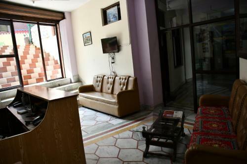 Hotel Himalyan Paradise