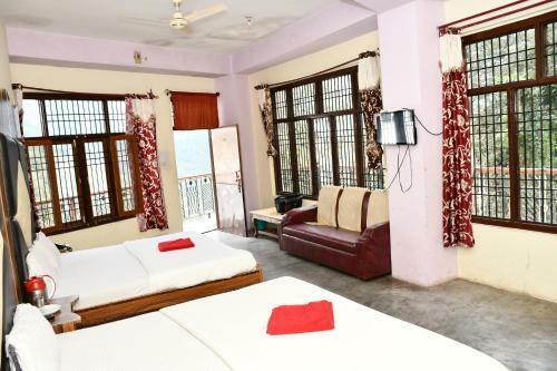 Hotel Himalyan Paradise