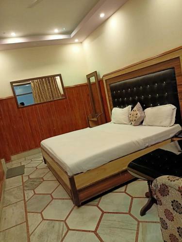 Hotel Himalyan Paradise