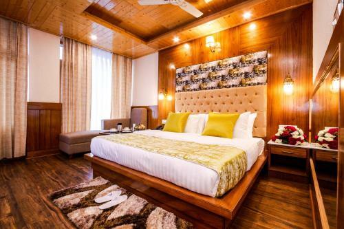 Hotel Suryansh Regency Manali Centrally Heated Air Cooled With Private Balconies