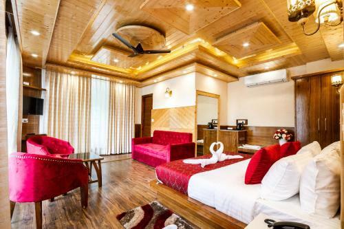 Hotel Suryansh Regency Manali Centrally Heated Air Cooled With Private Balconies
