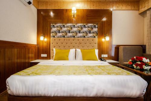 Hotel Suryansh Regency Manali Centrally Heated Air Cooled With Private Balconies
