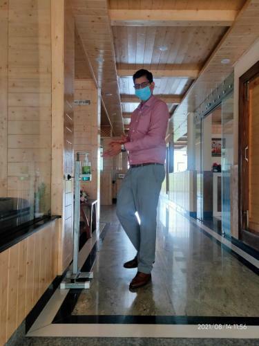 Hotel Suryansh Regency Manali Centrally Heated Air Cooled With Private Balconies