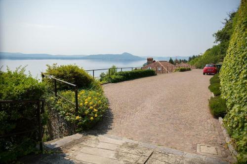 Apartamento A Balcony On Lake Maggiore