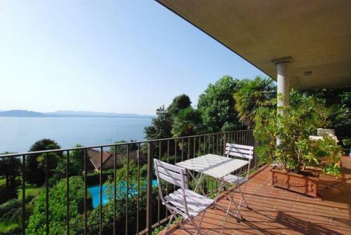 Apartamento A Balcony On Lake Maggiore
