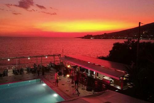 Stunning Apartment, Stunning Views, All Comfort