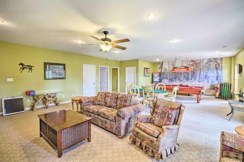 Spacious Family Home With Norfork Lake Views!