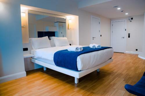 Orbi City - Aparthotel Near The Beach