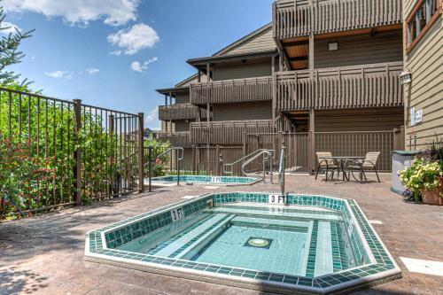 Lodge At Steamboat B110