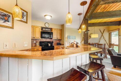 Lodge At Steamboat B110