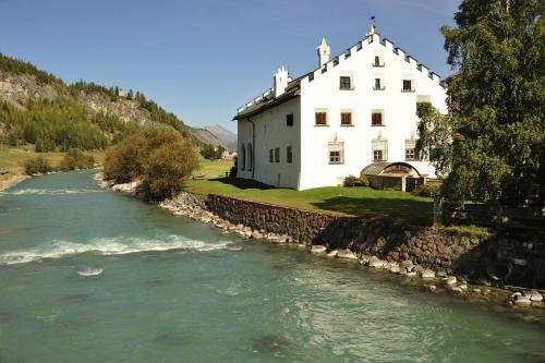 Bed & Breakfast Hotel Chesa Staila