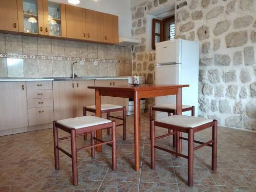 Apartamento Old House Perast