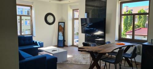Blue Door Apartment