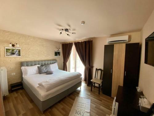 Hostal Pensiune Muntii Aninei