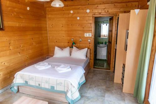 Hostal Casa De Vacanta Roua Diminetii