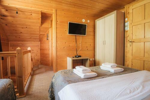 Hostal Casa De Vacanta Roua Diminetii