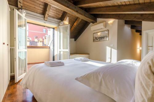 Apartamento Flat 13: Elegante E Luminoso Con Terrazzo Privato
