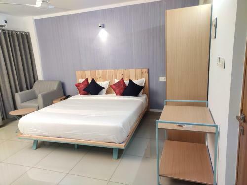 The White Orchid Luxury Service Apartments