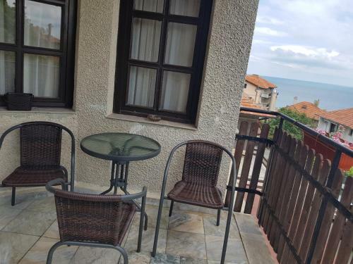Hostal Slantse
