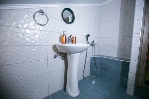 Le An Apartments Thea