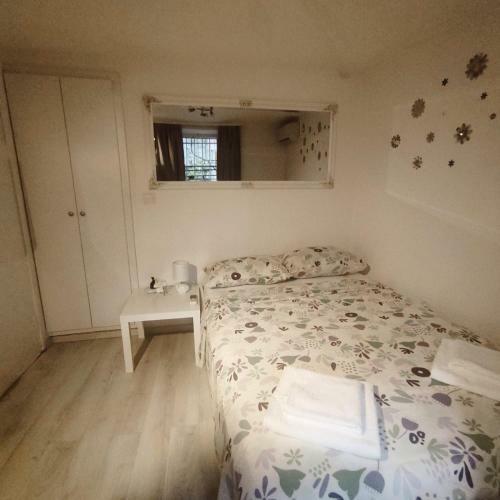 Hostal Adriana Downtown Guesthouse