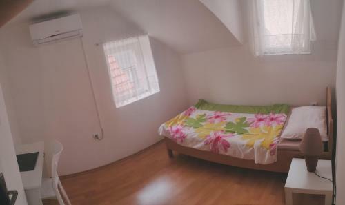 Hostal Adriana Downtown Guesthouse