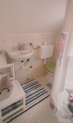 Hostal Adriana Downtown Guesthouse